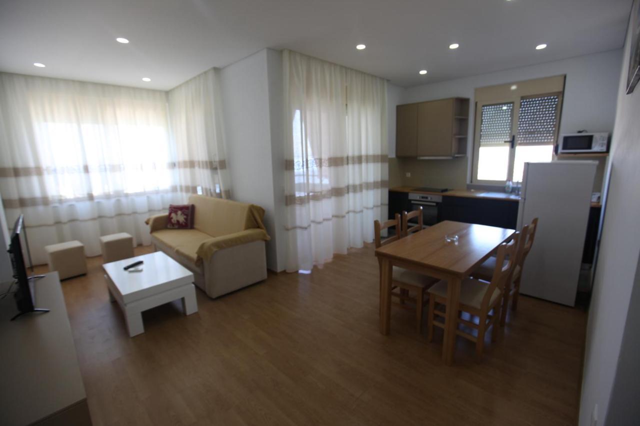 סרנדה Mane Apartments מראה חיצוני תמונה