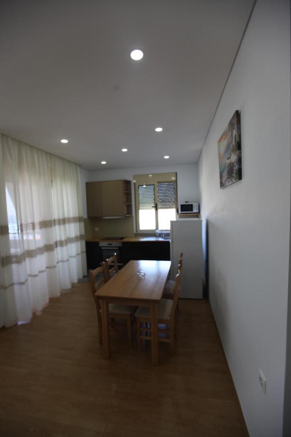 סרנדה Mane Apartments מראה חיצוני תמונה