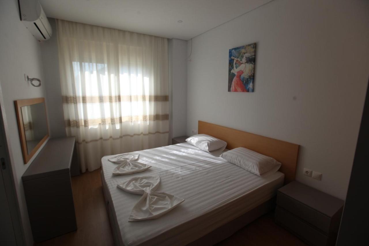 סרנדה Mane Apartments מראה חיצוני תמונה