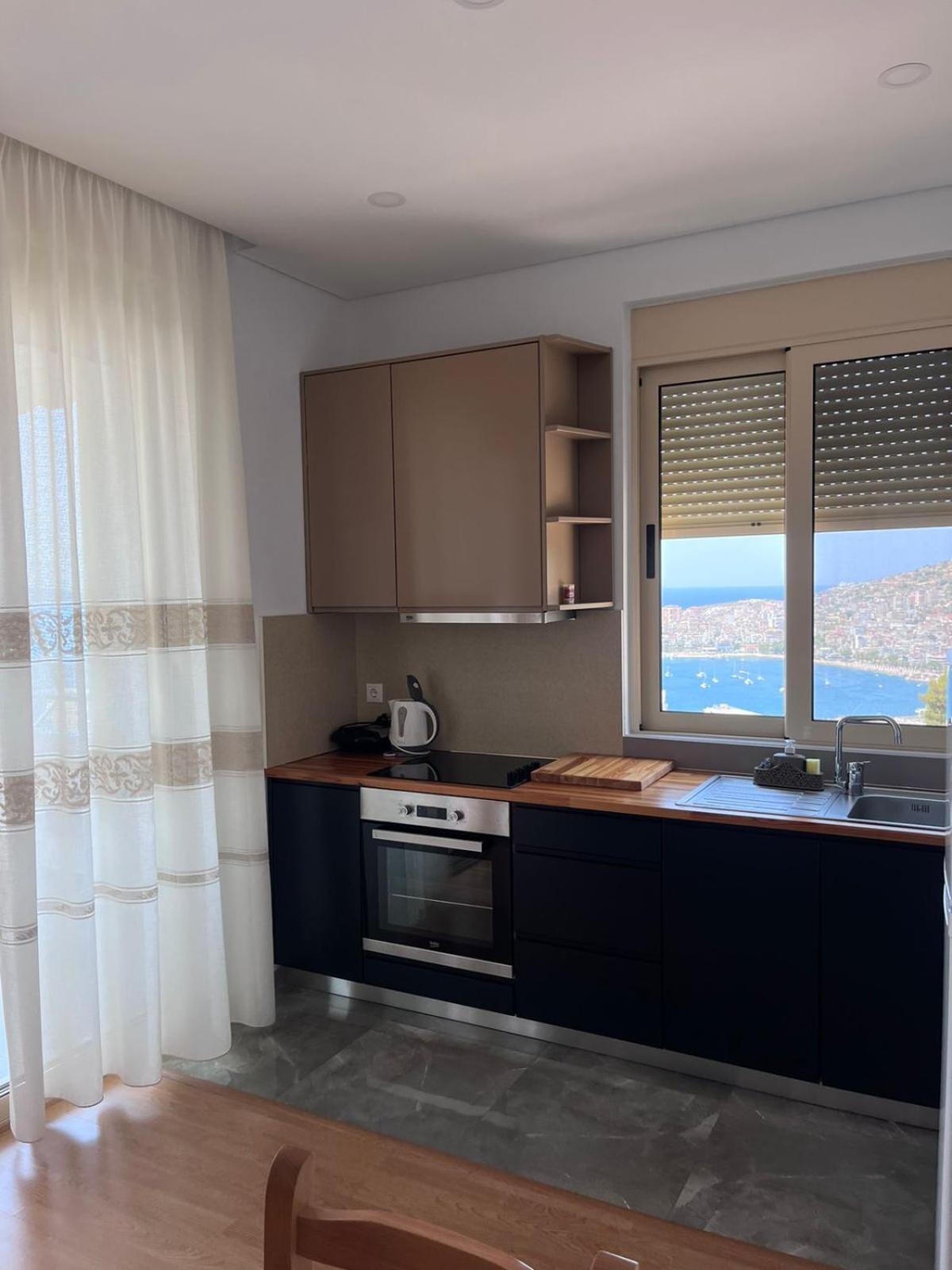 סרנדה Mane Apartments מראה חיצוני תמונה