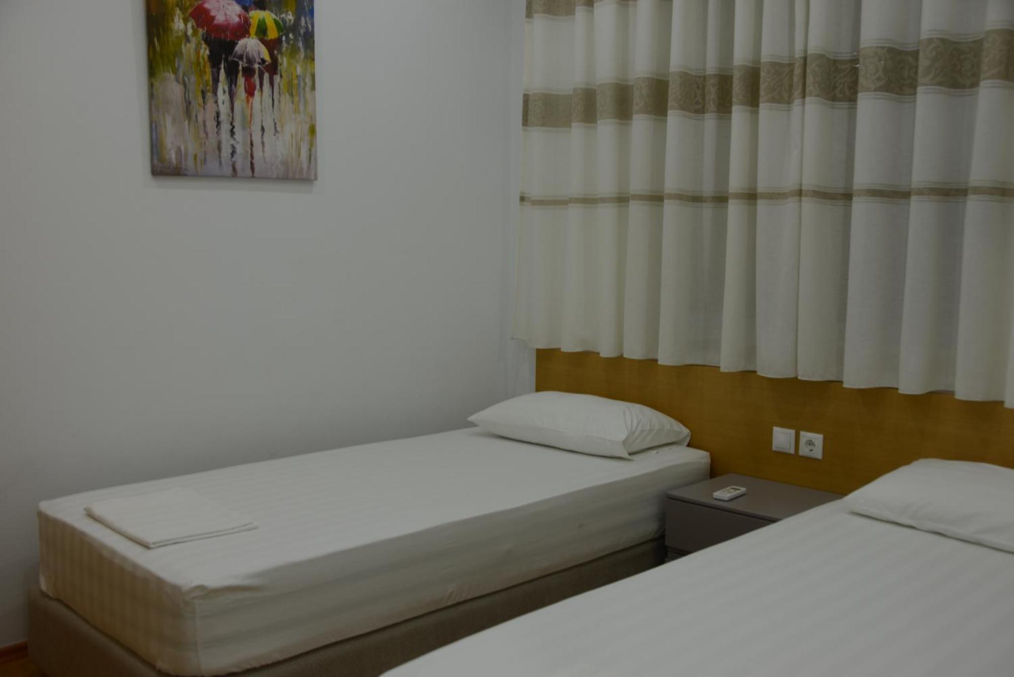 סרנדה Mane Apartments מראה חיצוני תמונה
